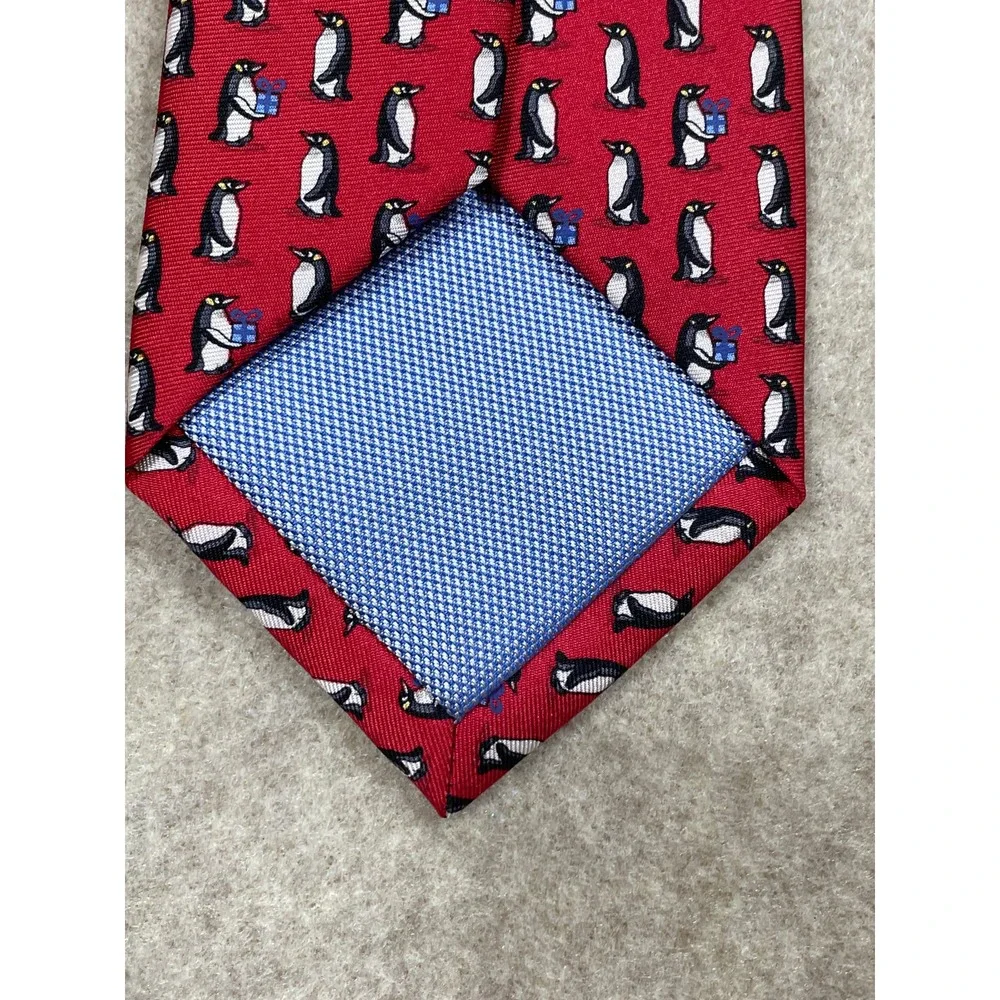 Tommy Hilfiger Penquin Necktie Neck Tie Slik Gift Holiday Red Polka Dot
